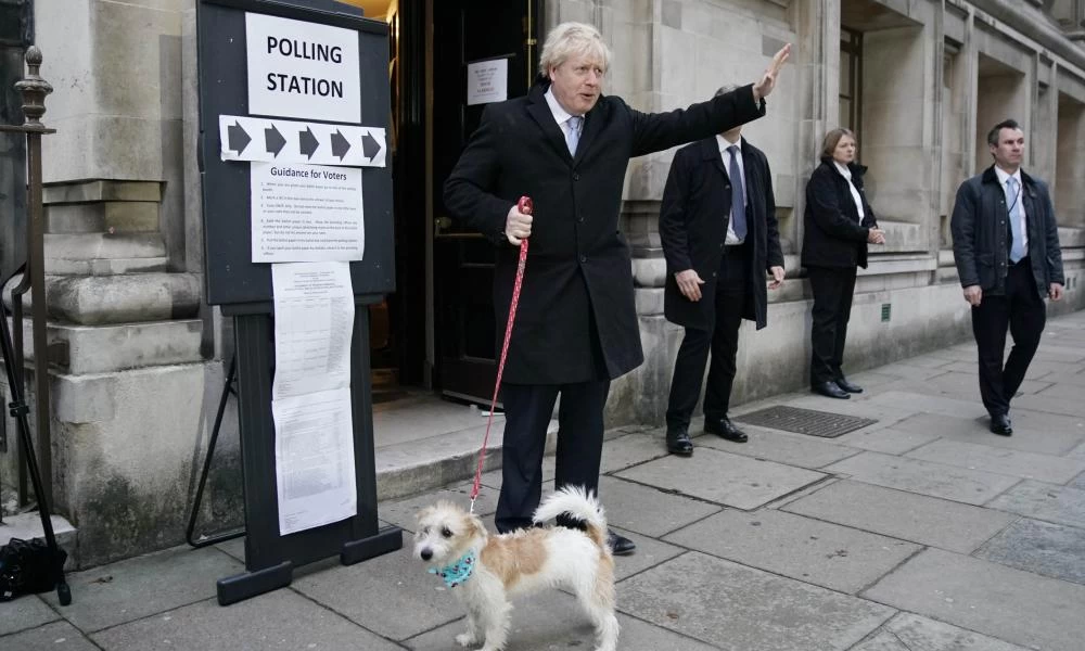 Βρετανία: Δημοσκόπηση δείχνει ότι ο Τζόνσον χάνει στις επόμενες εκλογές
